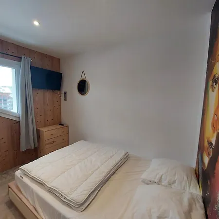 Apartment Moderne Au Centre Des Deux Alpes, 3 Pieces, 8 Pers, Proche Pistes Et Commerces - Fr-1-516-217 *
